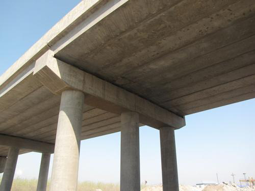 高速公路開裂成“老大難”，科洛無機(jī)納米抗裂防滲劑從根源杜絕